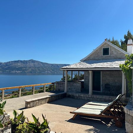 Vacation House, Parking Included, Lovrecina Postira Exteriör bild