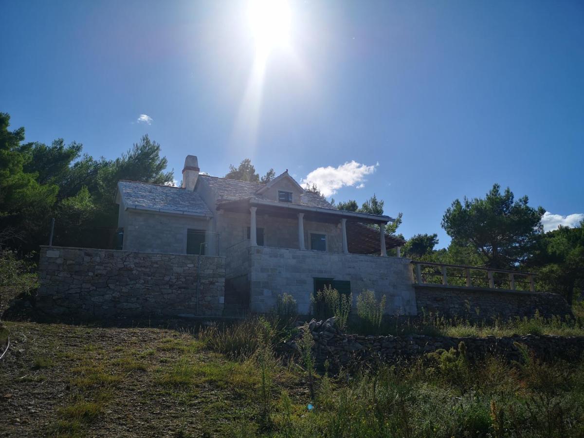 Vacation House, Parking Included, Lovrecina Postira Exteriör bild